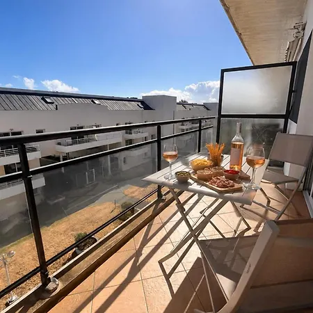 Charming Nest With Balcony *